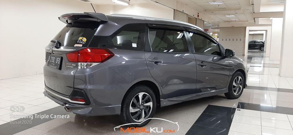 Mobil Honda Mobilio 2017