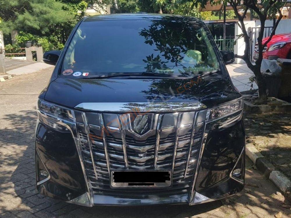 Mobil Toyota Alphard 2020