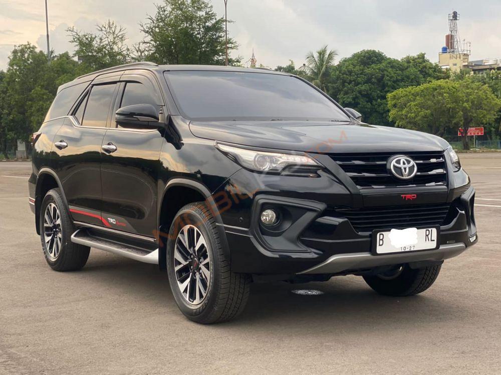 Mobil Toyota Fortuner 2017