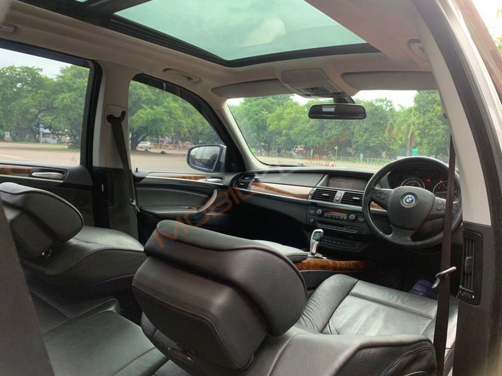 Mobil BMW X5 2008