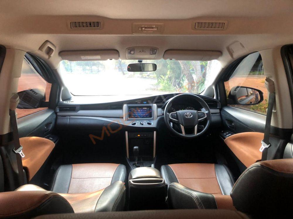 Mobil Toyota Kijang Innova 2020