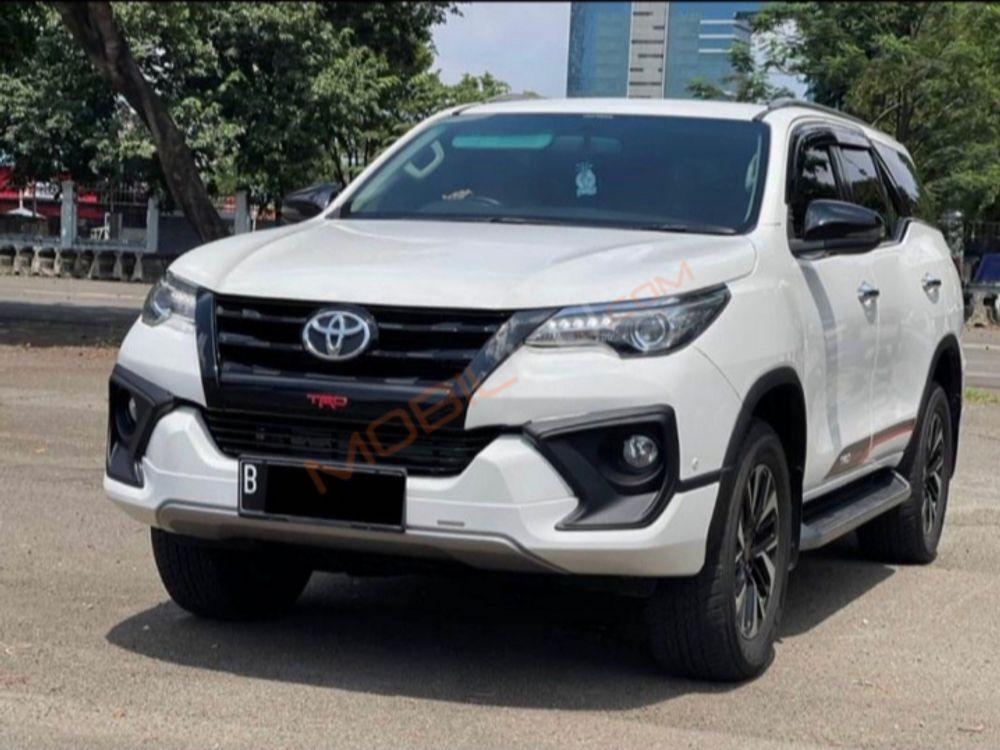 Mobil Toyota Fortuner 2019