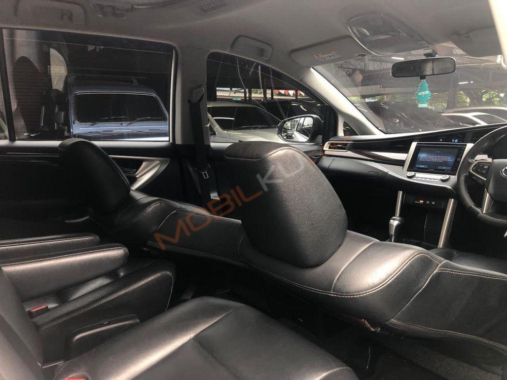 Mobil Toyota Kijang Innova 2017
