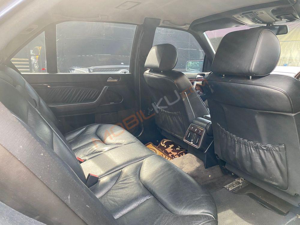 Mobil Mercedes-Benz S-Class 2008