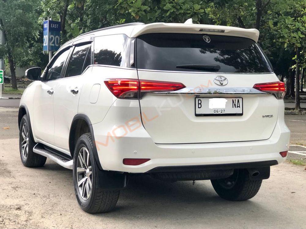 Mobil Toyota Fortuner 2017