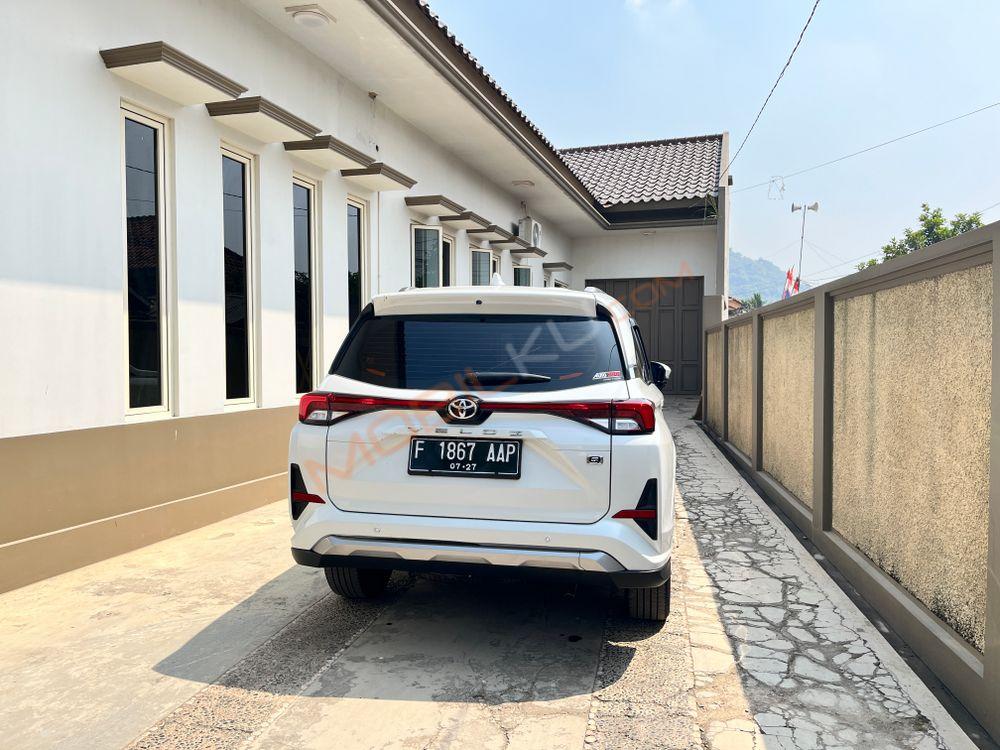 Mobil Toyota Veloz 2022