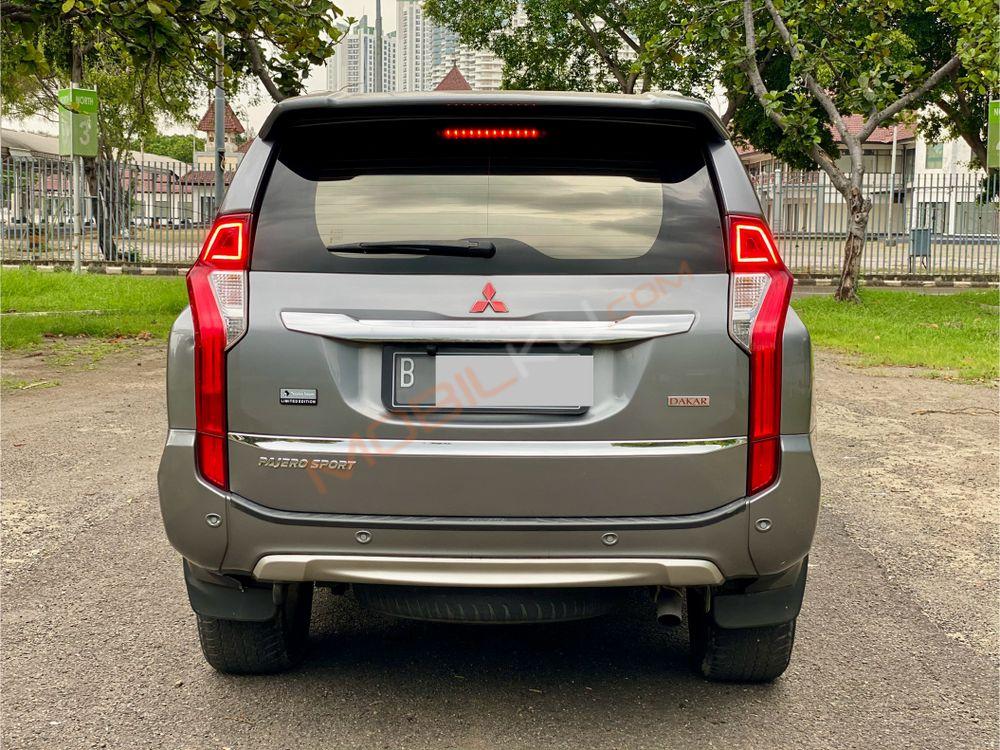 Mobil Mitsubishi Pajero Sport 2016