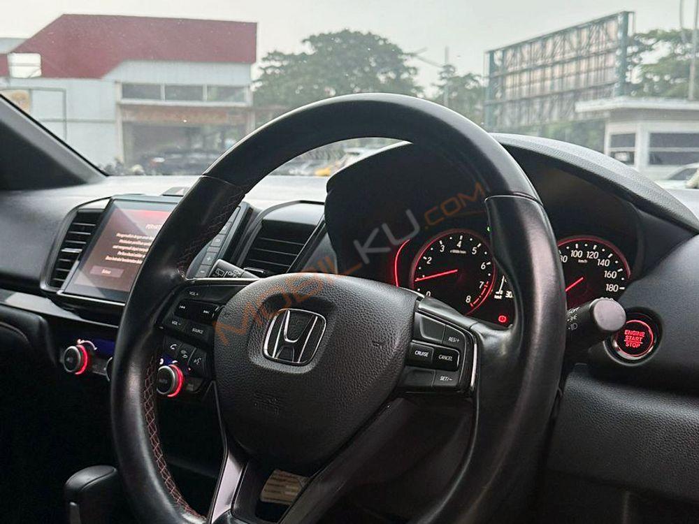 Mobil Honda City Hatchback 2022