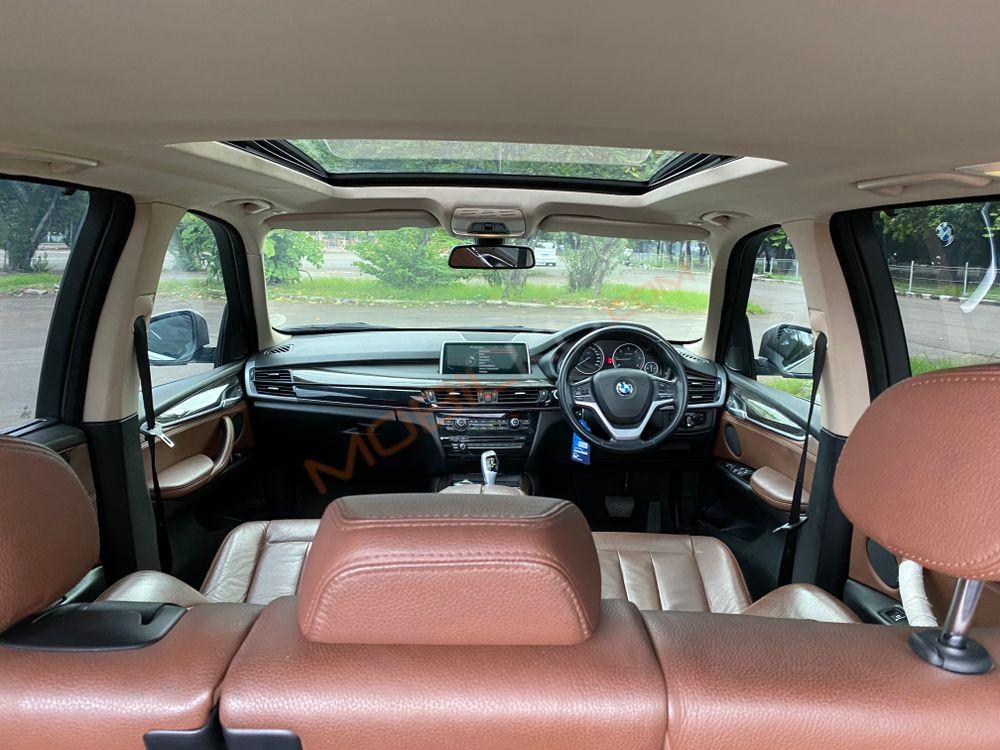Mobil BMW X5 2016