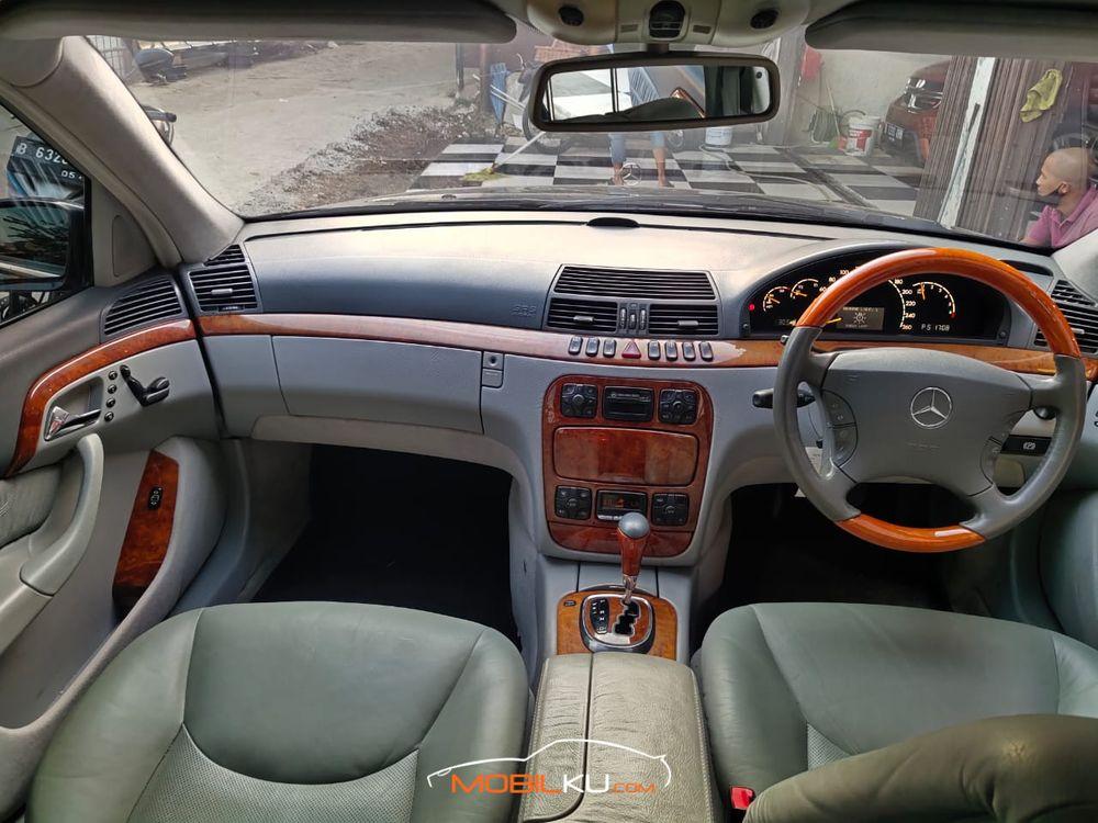 Mobil Mercedes-Benz S-Class 2002