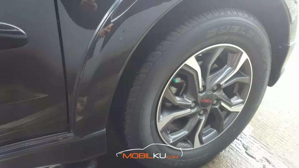 Mobil Toyota Rush 2017