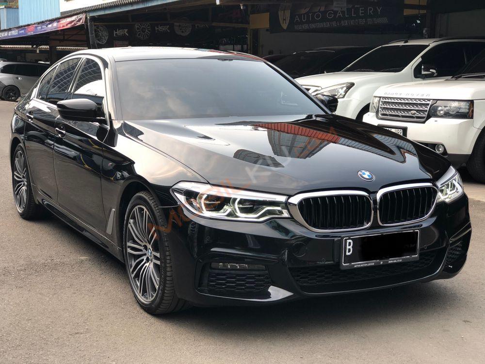 Mobil BMW 5 Series 2020
