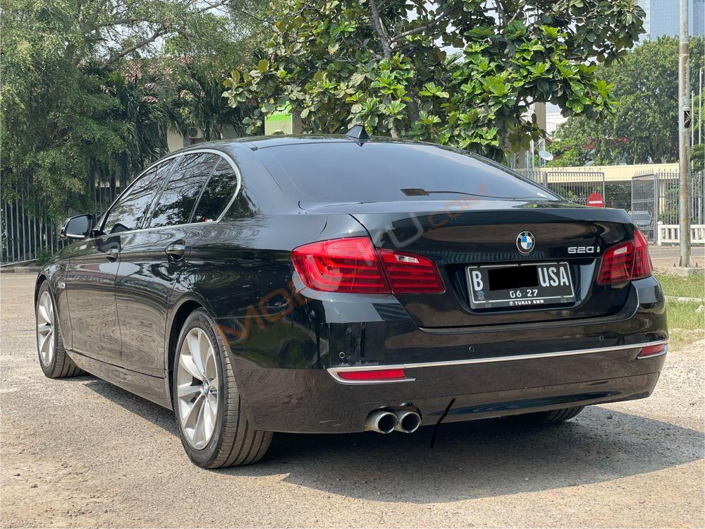 Mobil BMW 5 Series 2016