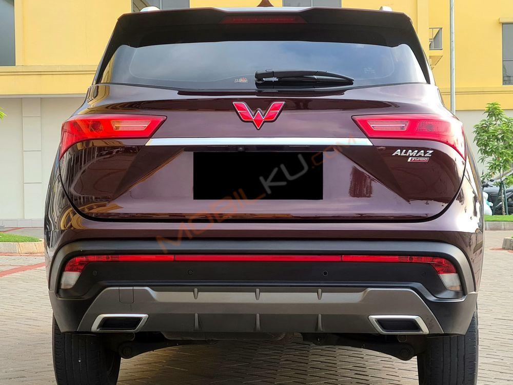 Mobil Wuling Almaz 2019