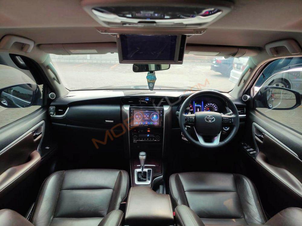 Mobil Toyota Fortuner 2020
