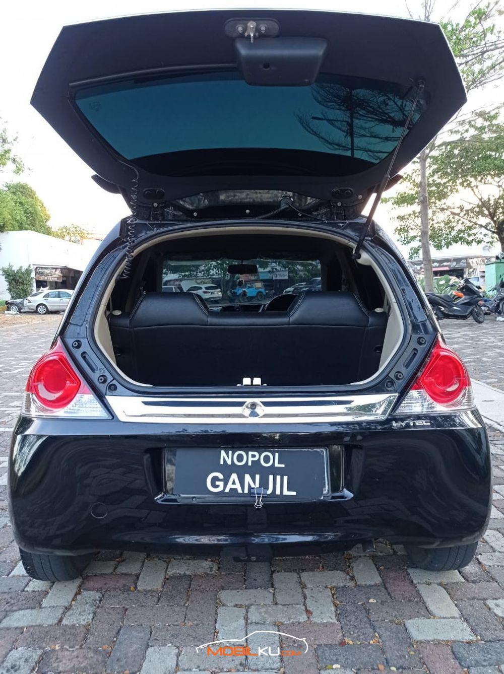 Mobil Honda Brio 2016