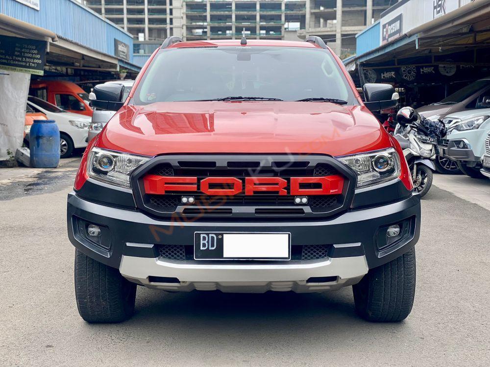 Mobil Ford Ranger 2014