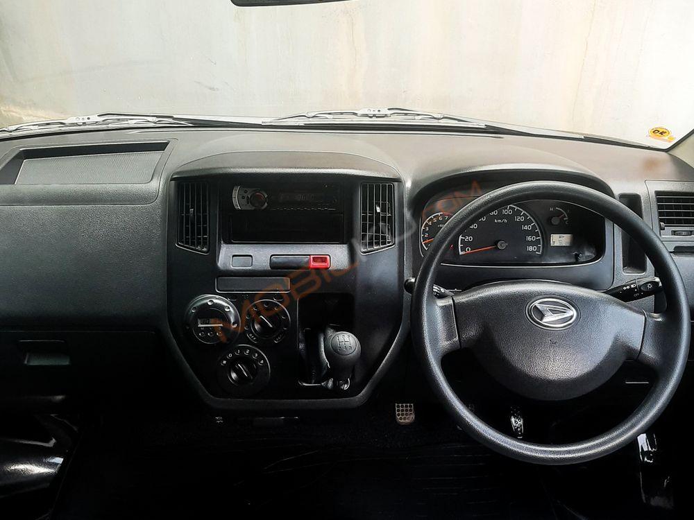 Mobil Daihatsu Gran Max 2016