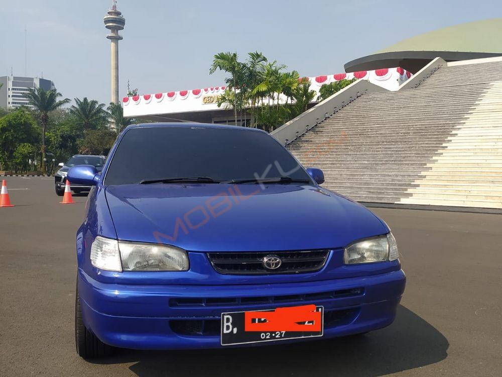 Mobil Toyota Corolla 1996