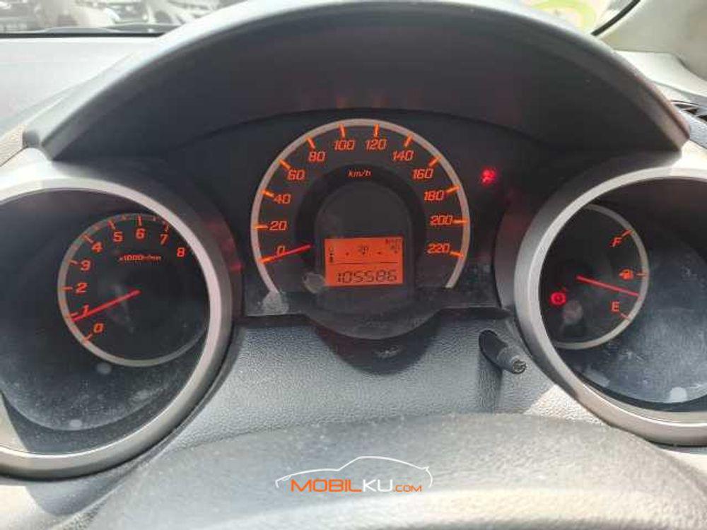 Mobil Honda Jazz 2013