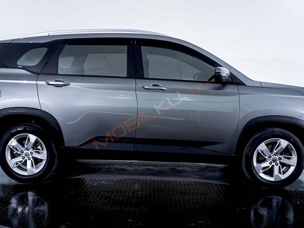 Mobil Wuling Almaz 2019