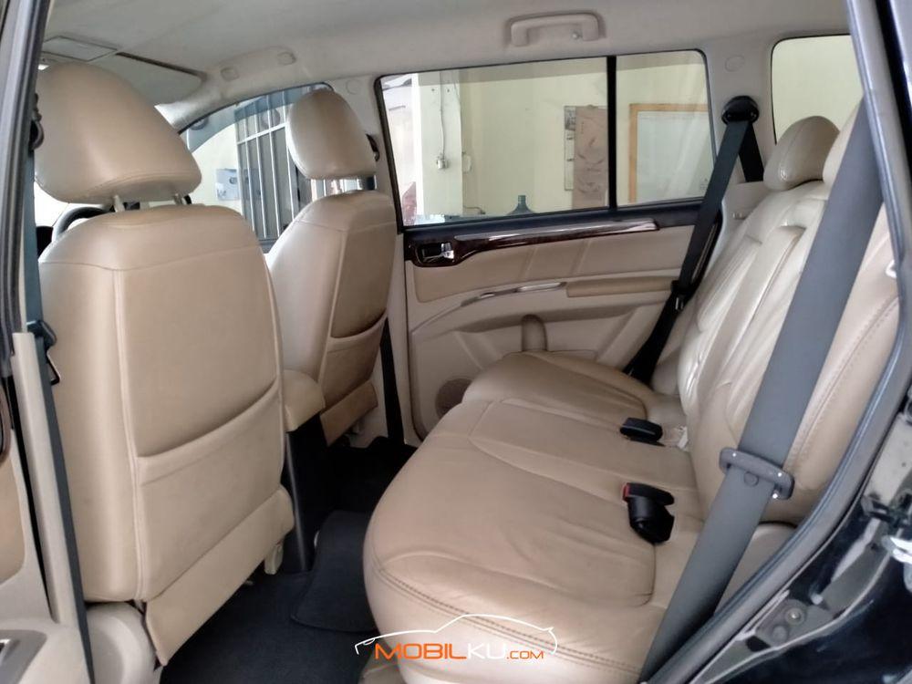 Mobil Mitsubishi Pajero Sport 2010