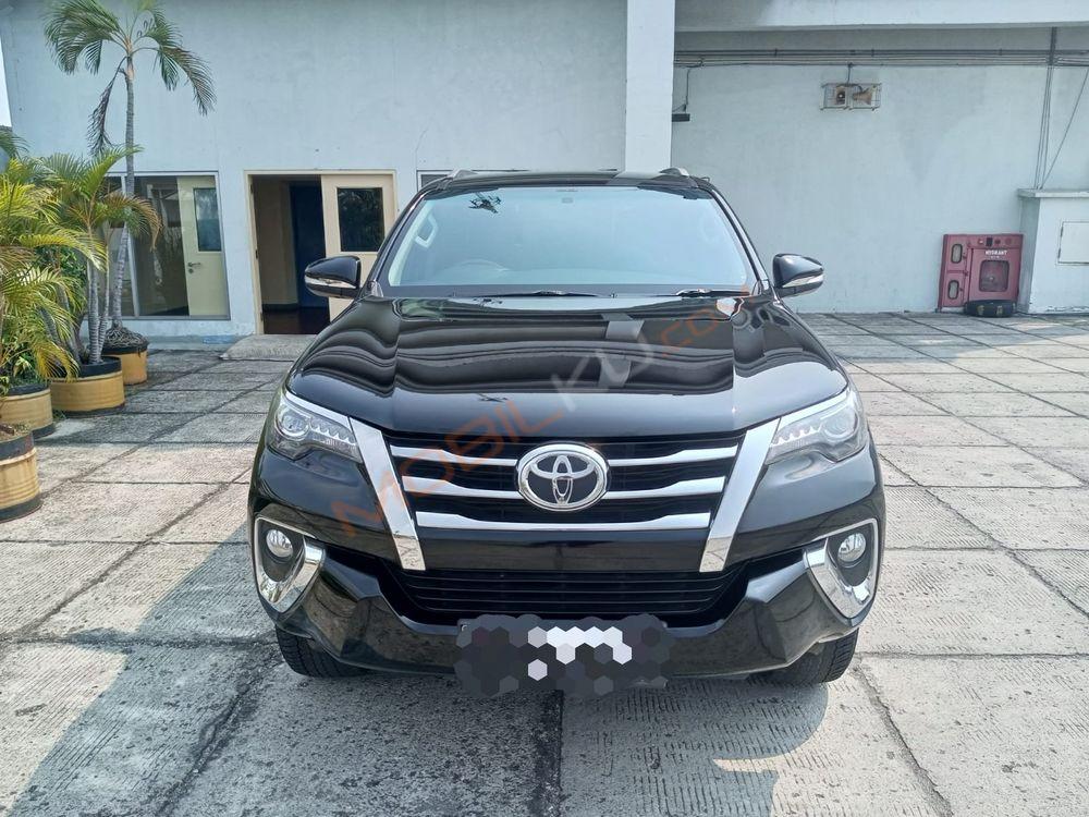 Mobil Toyota Fortuner 2016