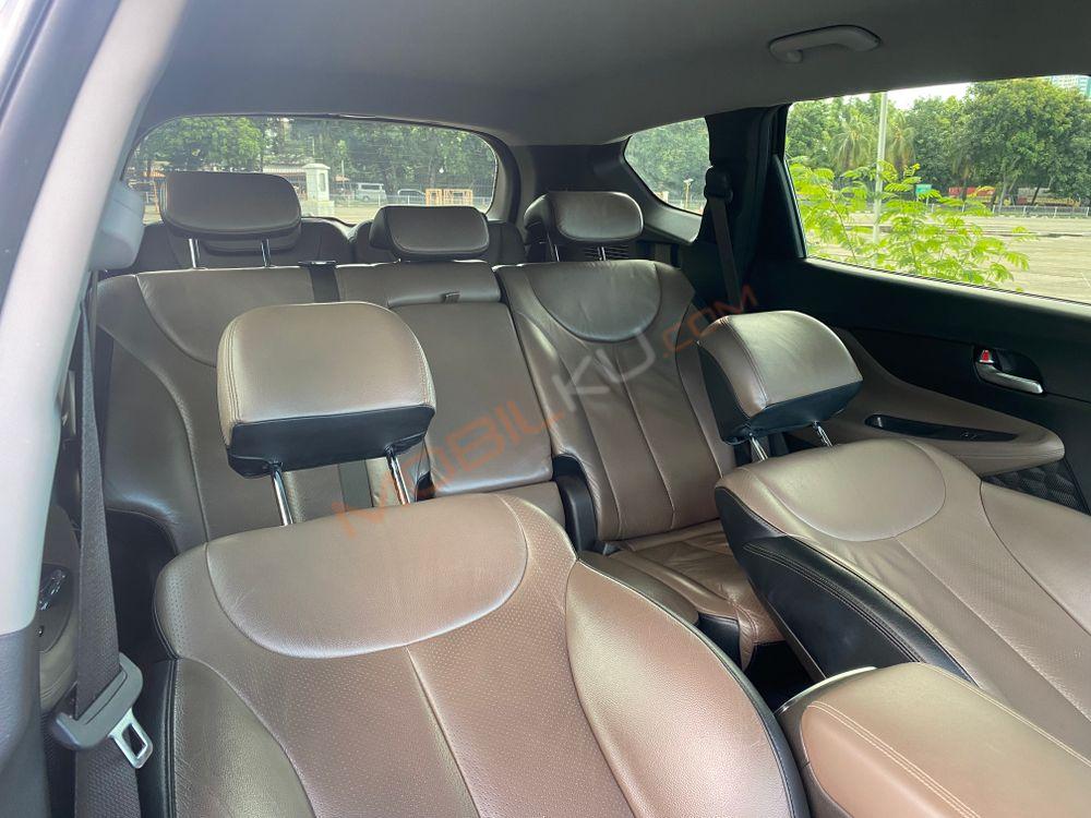 Mobil Hyundai Santa Fe 2018