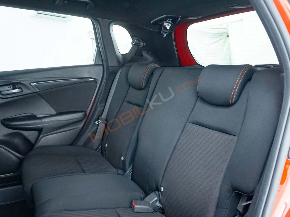 Mobil Honda Jazz 2020