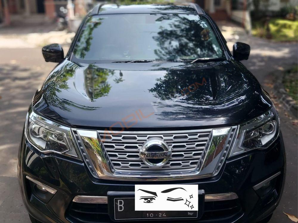 Mobil Nissan Terra 2018