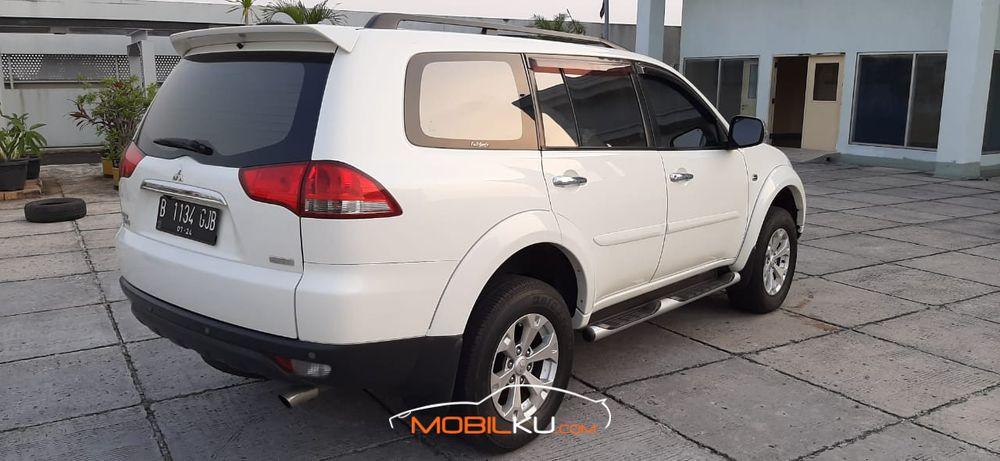 Mobil Mitsubishi Pajero Sport 2014