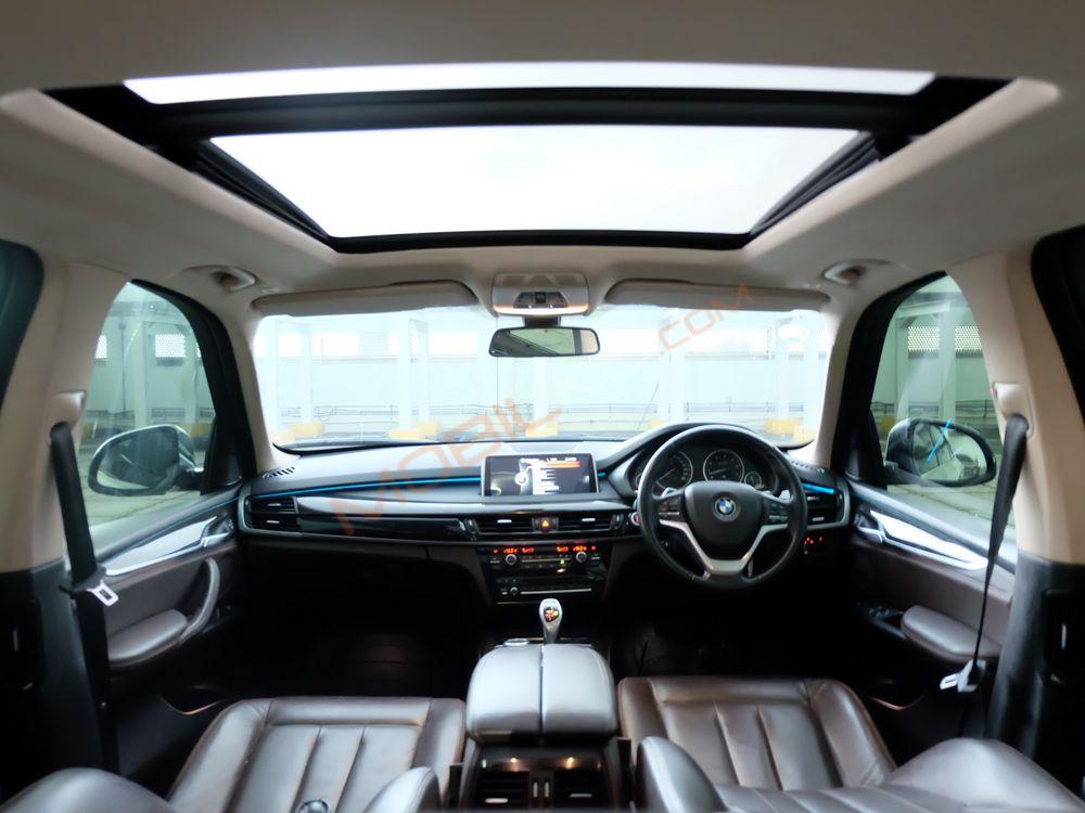 Mobil BMW X5 2015
