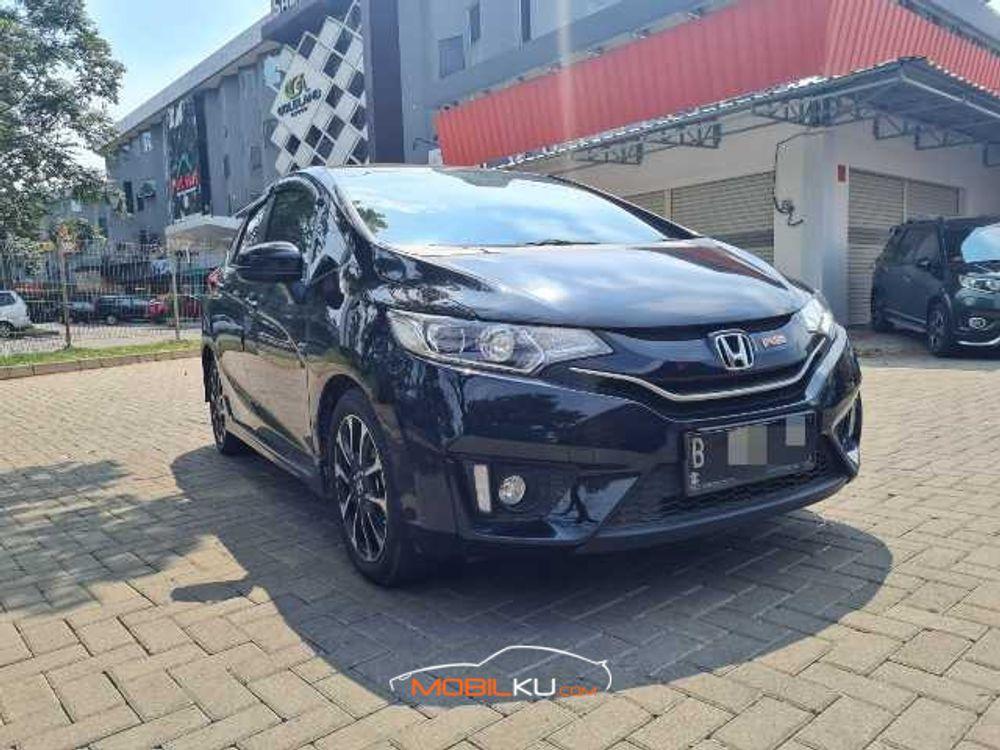 Mobil Honda Jazz 2017