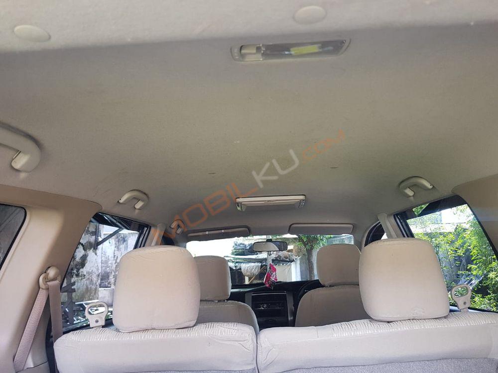 Mobil Nissan Grand Livina 2015