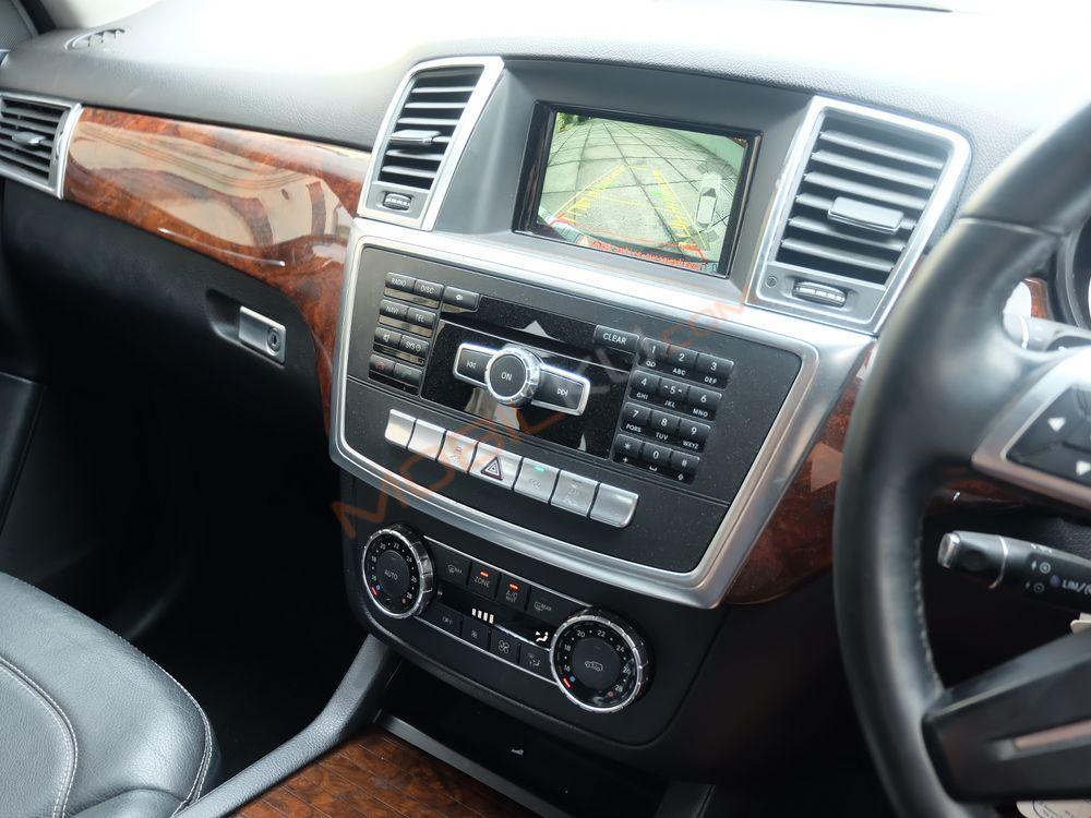 Mobil Mercedes-Benz ML 2015