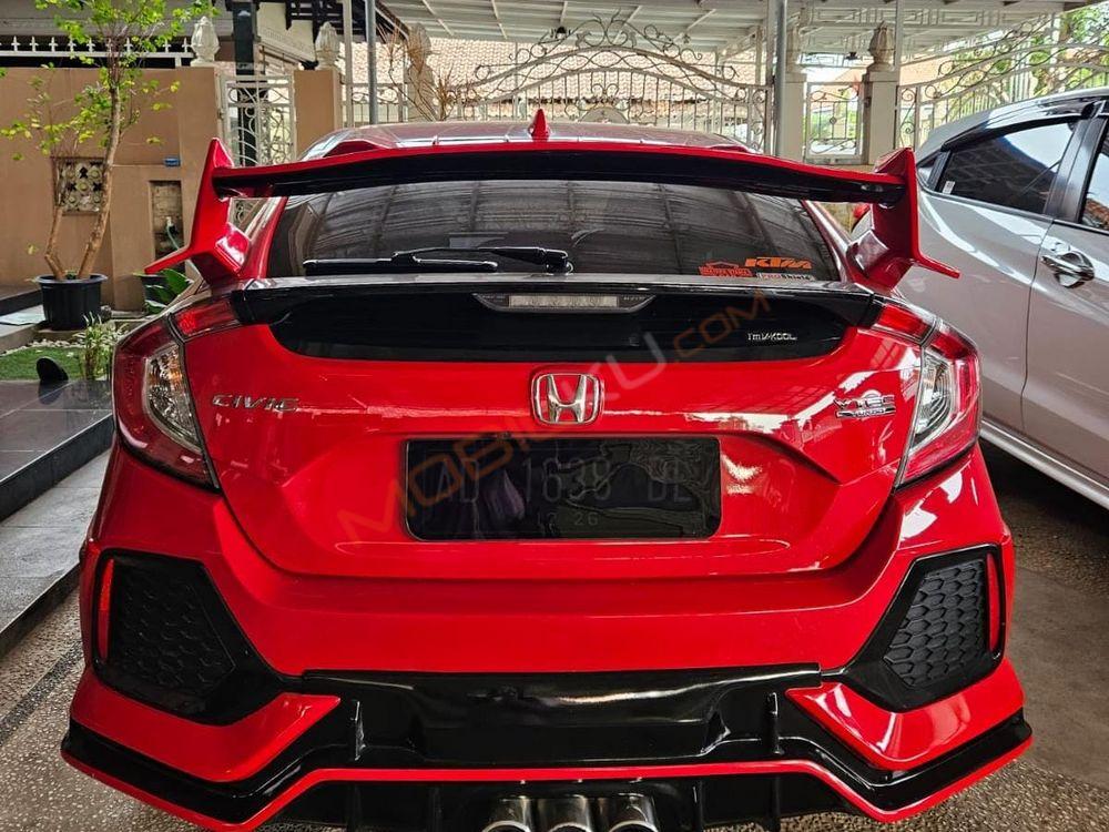 Mobil Honda Civic Hatchback 2018
