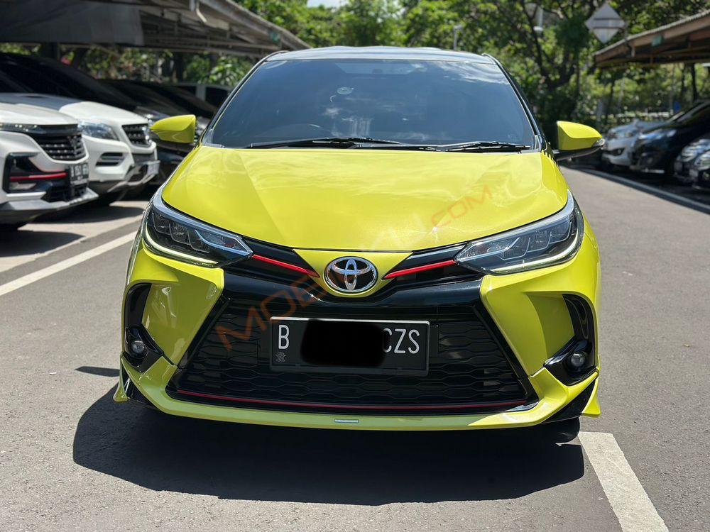 Mobil Toyota Yaris 2021