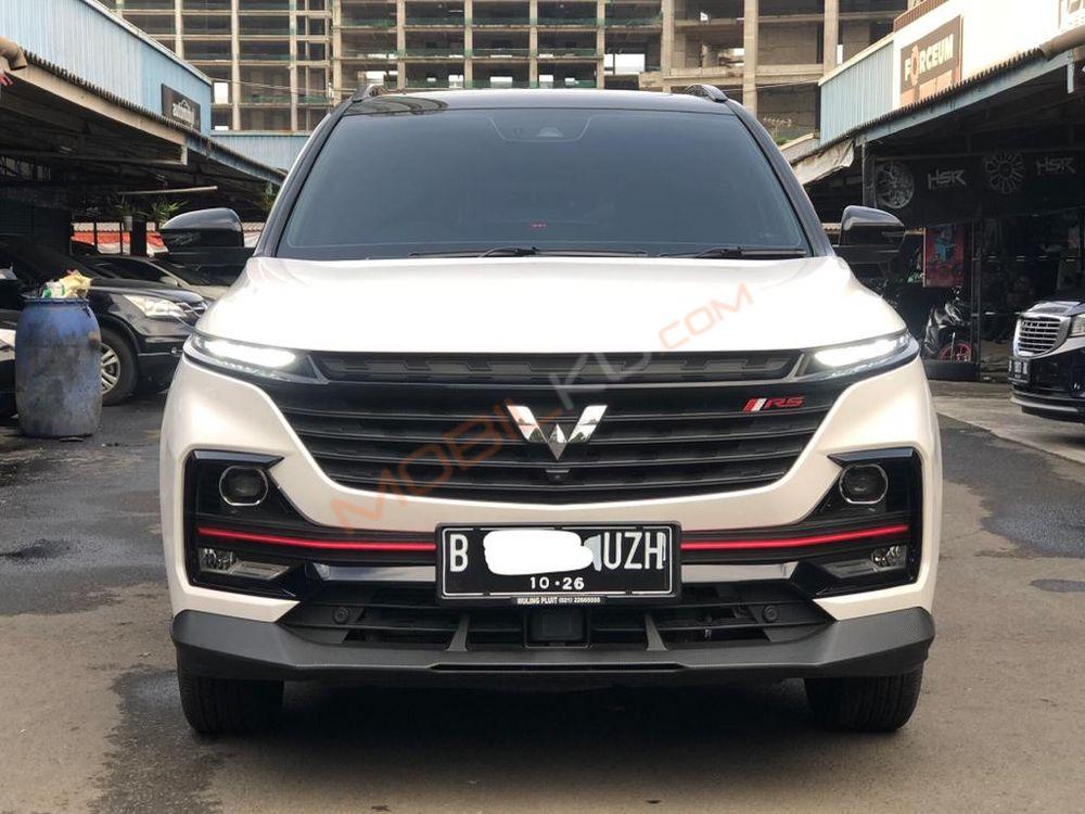 Mobil Wuling Almaz 2021