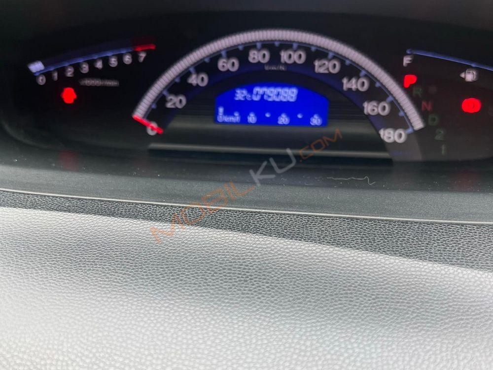 Mobil Honda Freed 2014