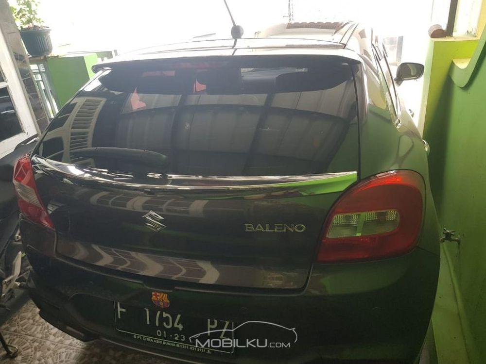 Mobil Suzuki Baleno 2018