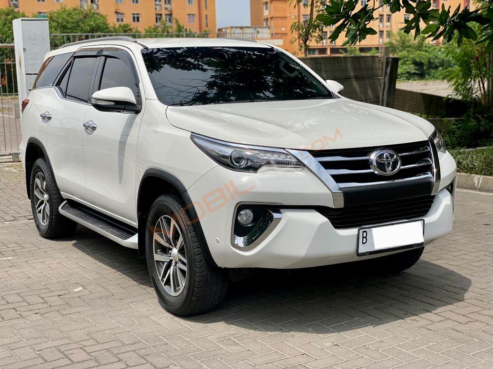Mobil Toyota Fortuner 2017