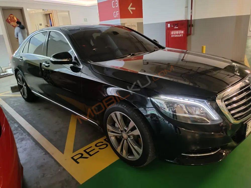 Mobil Mercedes-Benz S-Class 2014