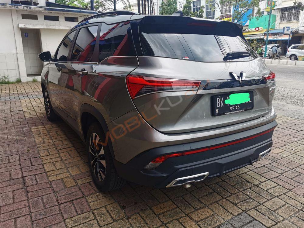 Mobil Wuling Almaz 2021