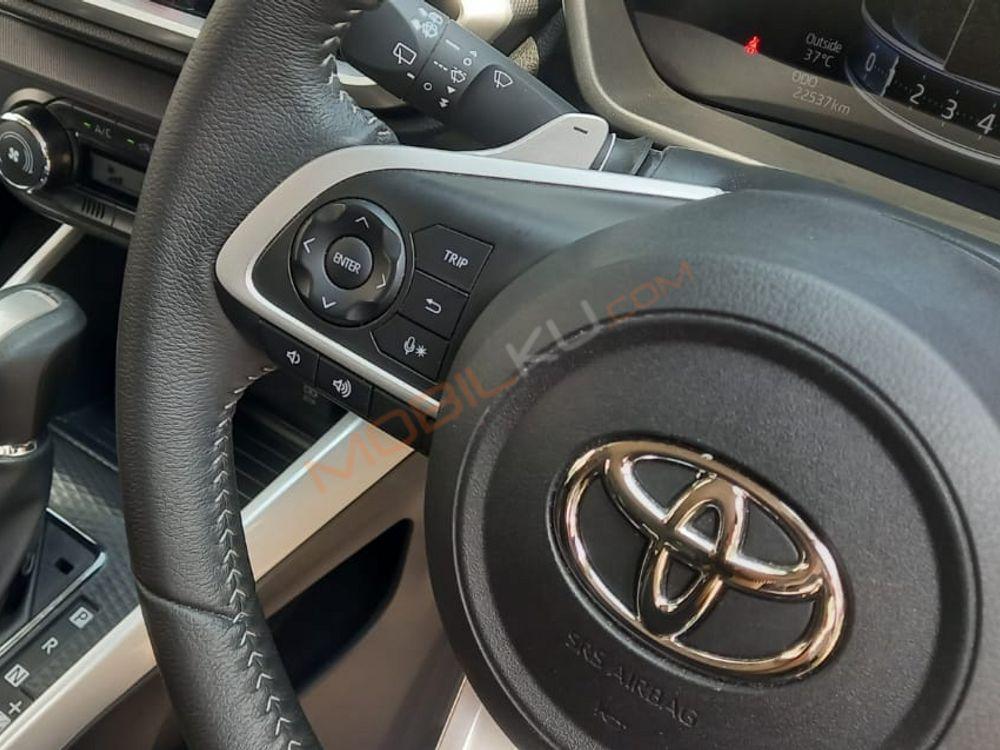 Mobil Toyota Raize 2022