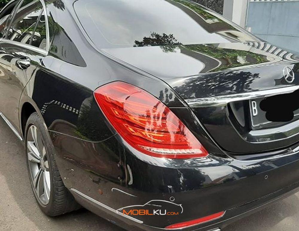 Mobil Mercedes-Benz S-Class 2016