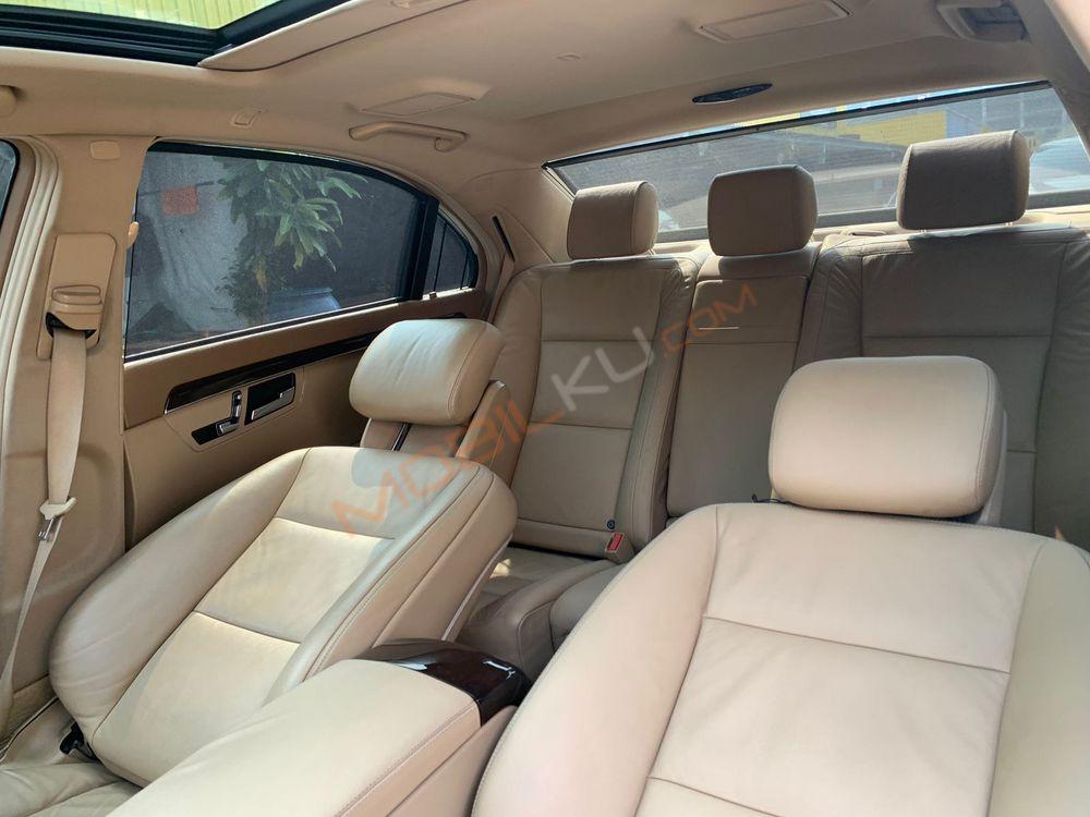 Mobil Mercedes-Benz S-Class 2011
