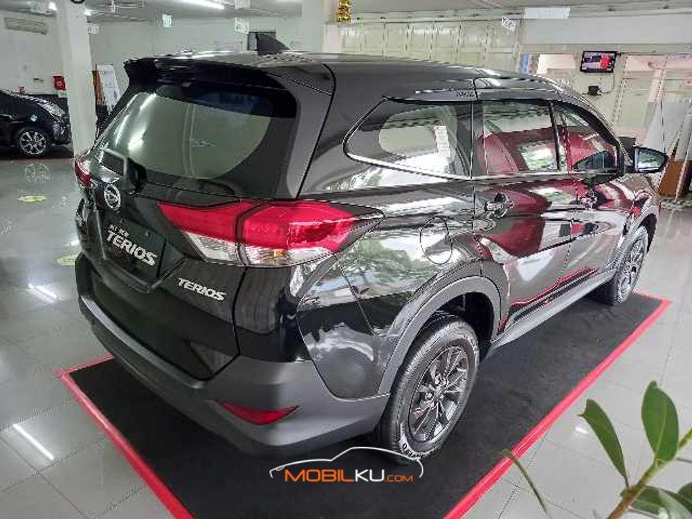 Mobil Daihatsu Terios 2021