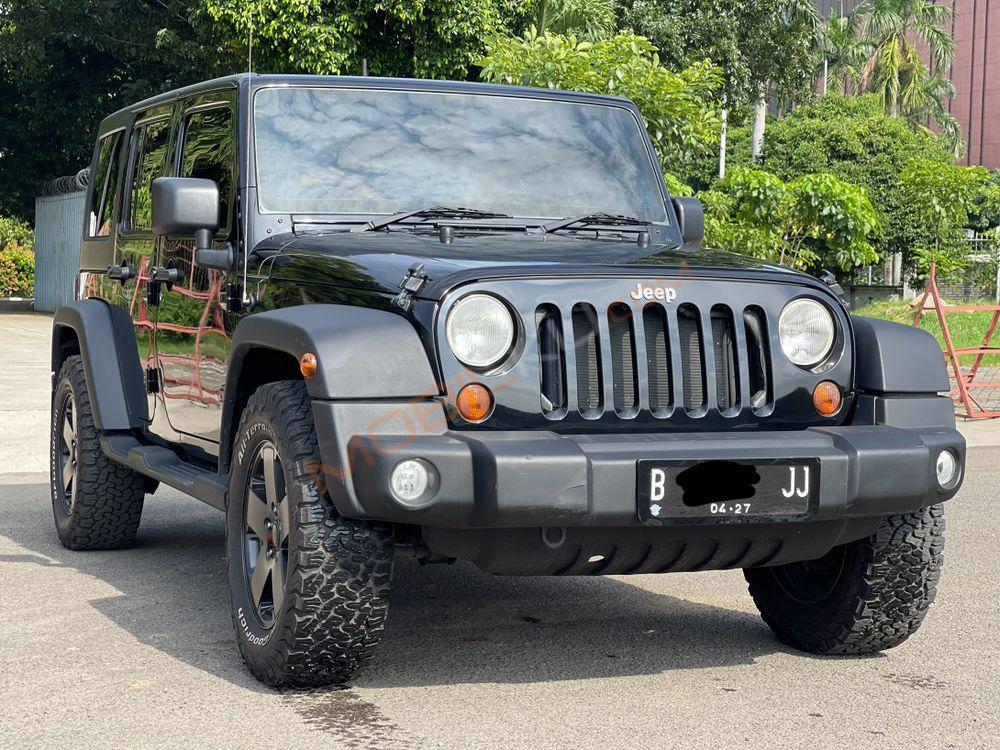 Mobil Jeep Wrangler 2011