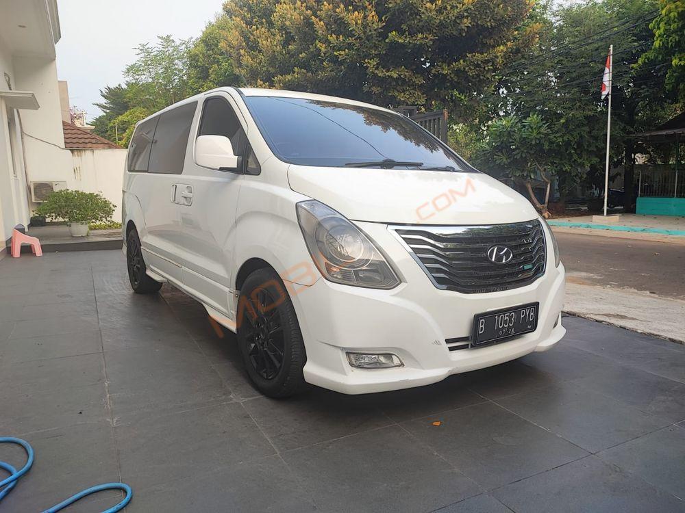 Mobil Hyundai H-1 2016