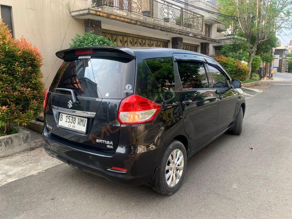 Mobil Suzuki Ertiga 2015
